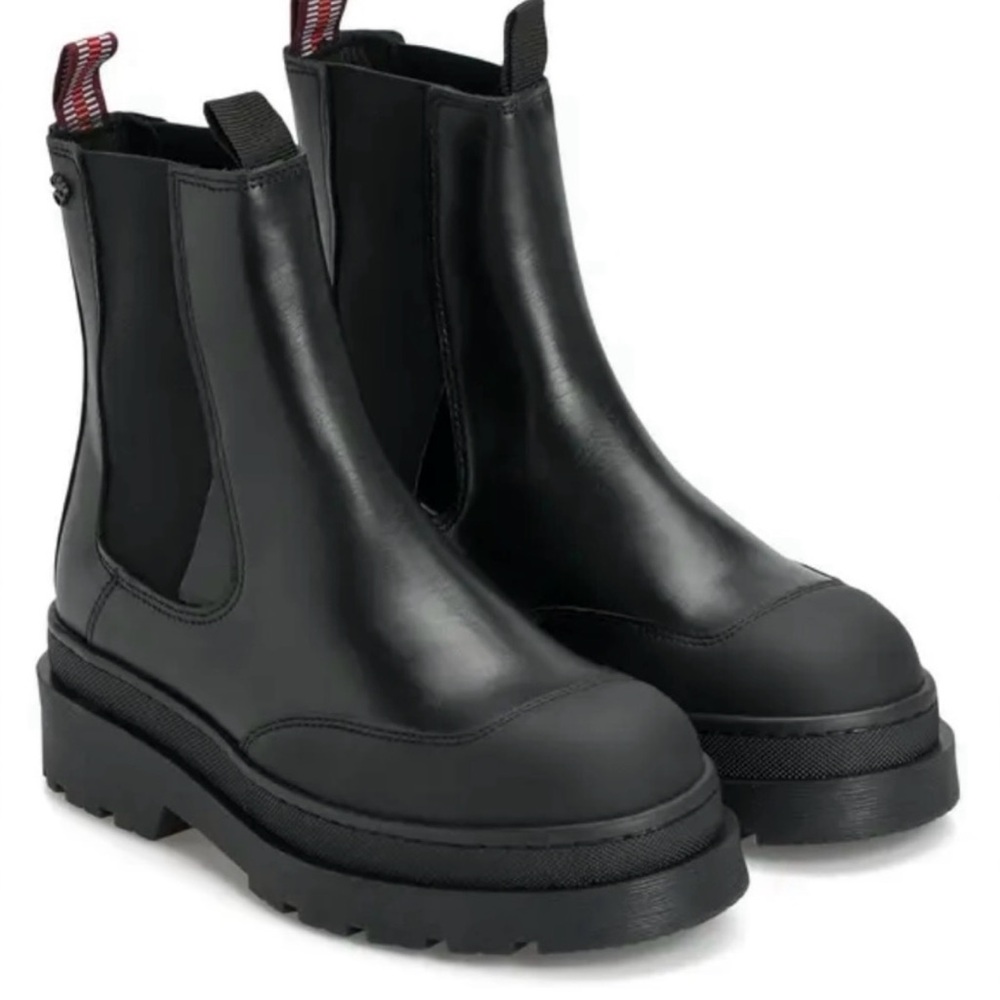 NWT Scotch & Soda Black Leather Chelsea Boots